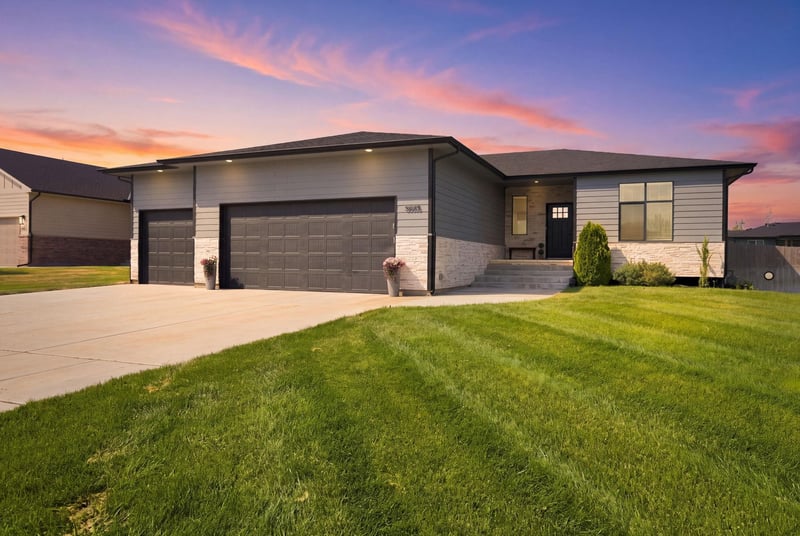 5885 N Saint Paul Ct, Wichita, KS 67204