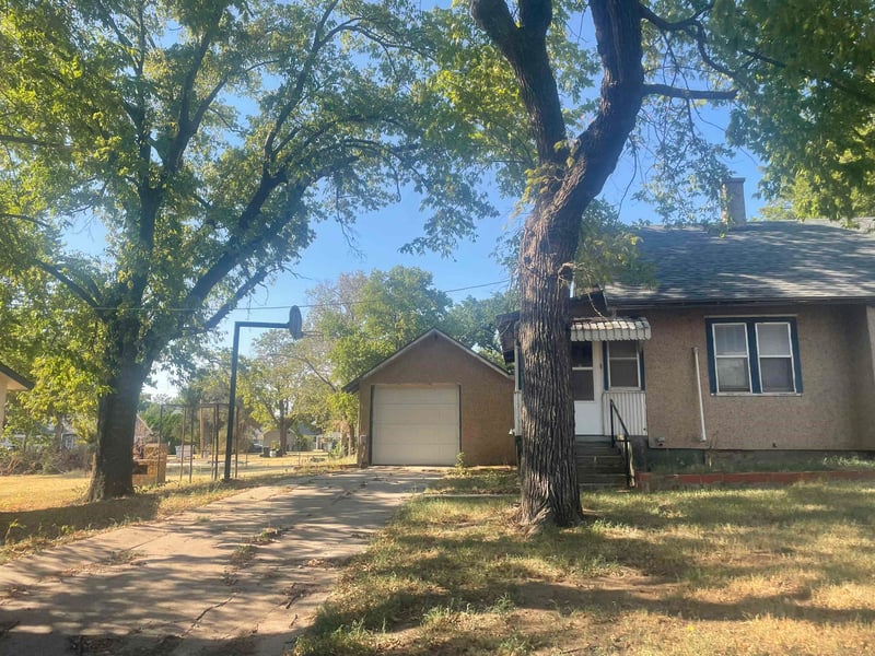 401 N Blaine, Attica, KS 67009
