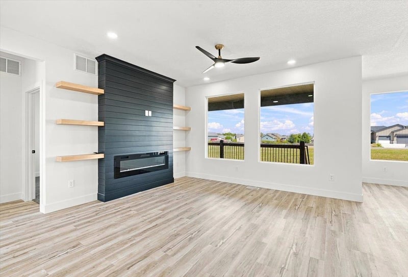 2904 E Sunnyslope St, Park City, KS 67219