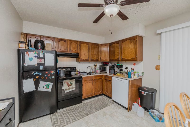 1822 - 1826 N Arrowhead, Derby, KS 67037