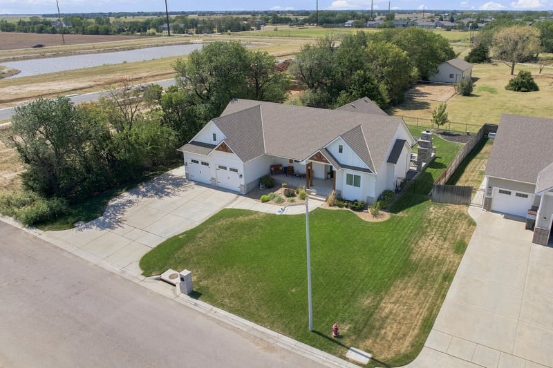 1013 S Shira, Haysville, KS 67060