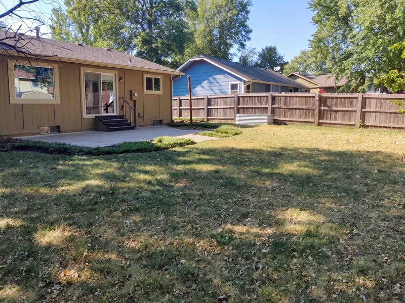 2206 N Basswood Ct, Derby, KS 67037