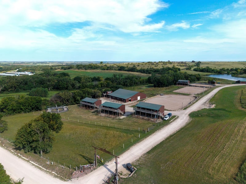 13325 Brush Creek Rd, Westmoreland, KS 66549