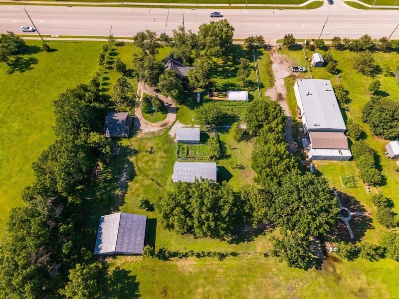 15615 E 21st St N, Wichita, KS 67230