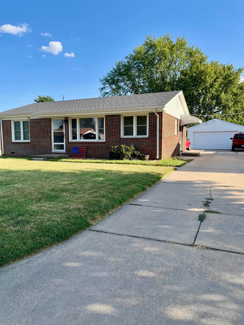 419 SW 5th, Haysville, KS 67060