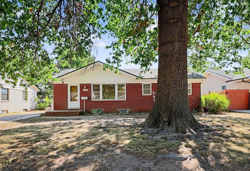 1526 N Gow, Wichita, KS 67203