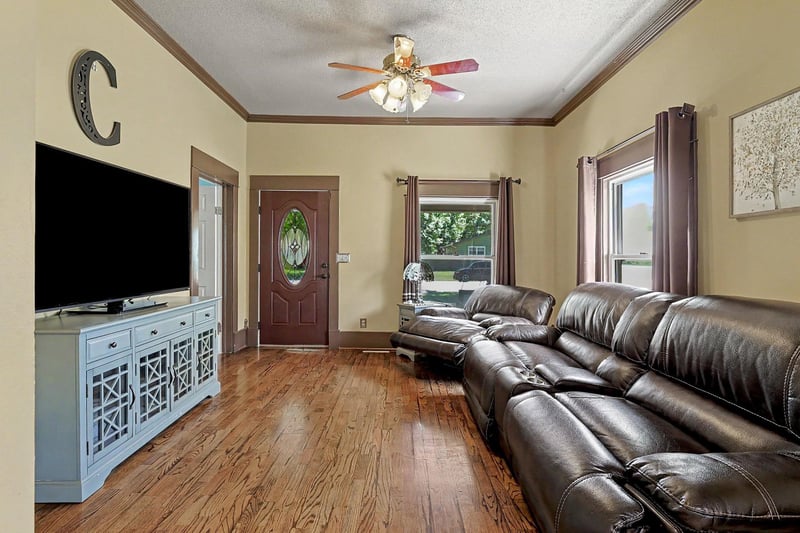 518 E Mulvane, Mulvane, KS 67110
