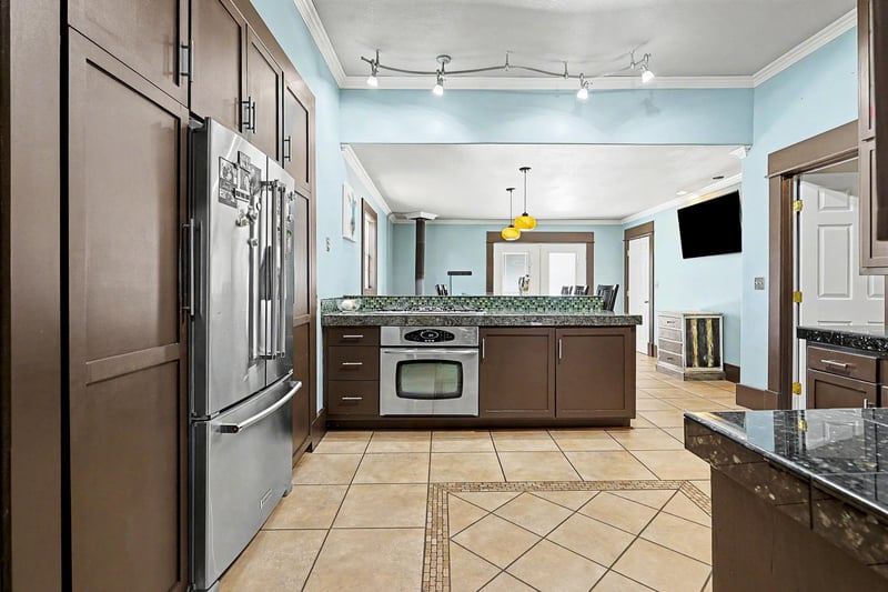 518 E Mulvane, Mulvane, KS 67110