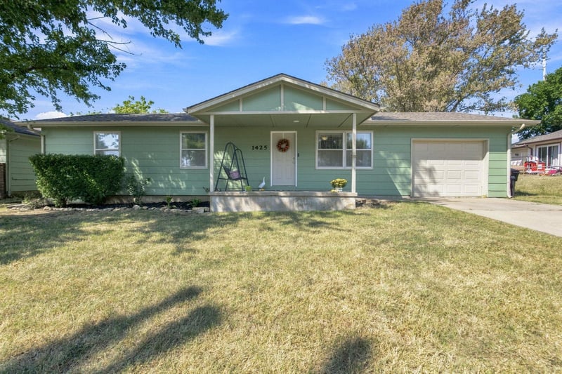 1425 Spencer St, Augusta, KS 67010