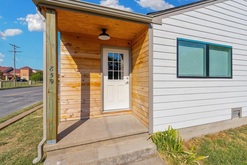 859 S Fountain, Wichita, KS 67218