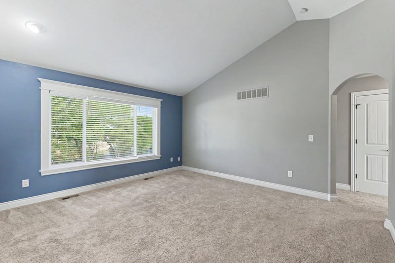 405 S Fawnwood St, Wichita, KS 67235
