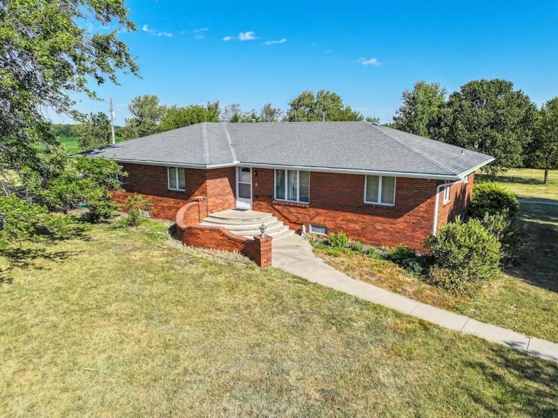 15592 NW 60th, Whitewater, KS 67154