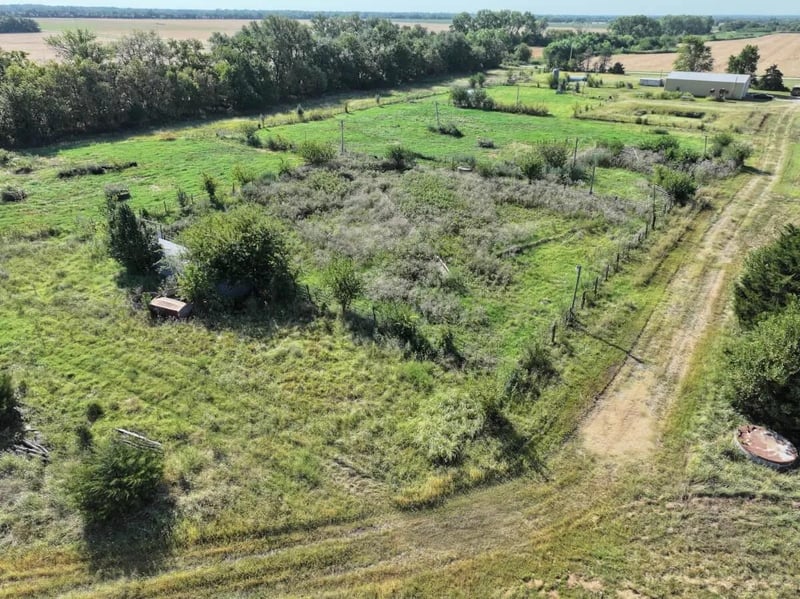 15592 NW 60th, Whitewater, KS 67154