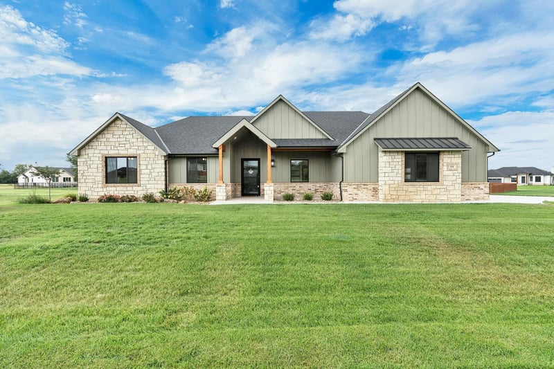 115 N Estes St, Garden Plain, KS 67050