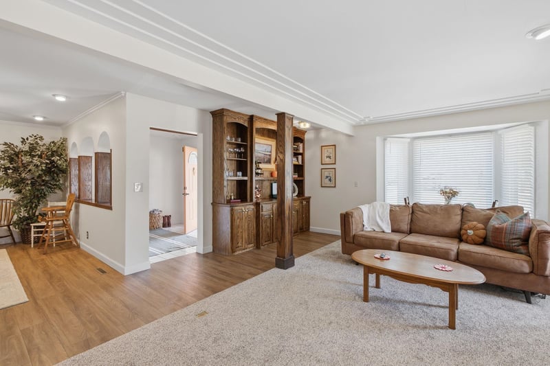 842 N Acadia, Wichita, KS 67212