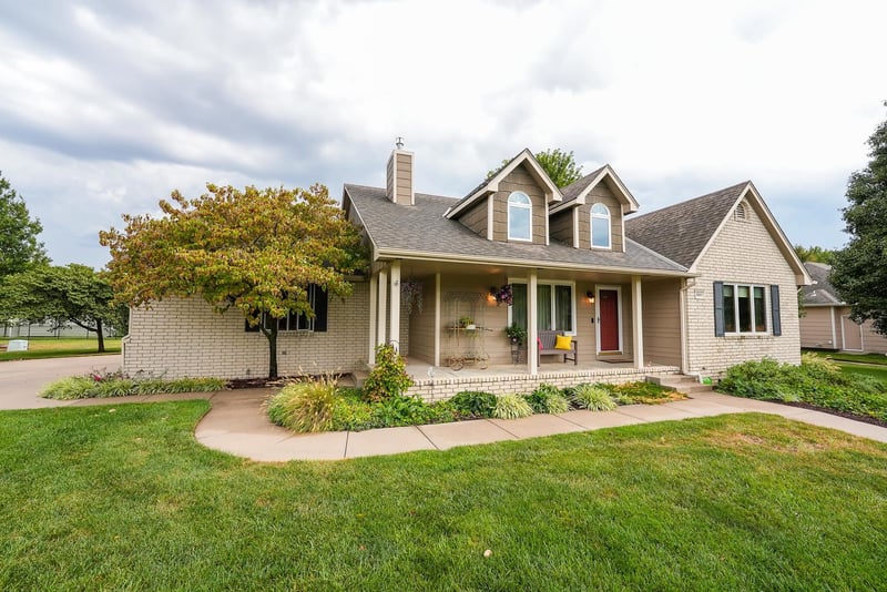 1810 N Cottonwood Dr, El Dorado, KS 67042