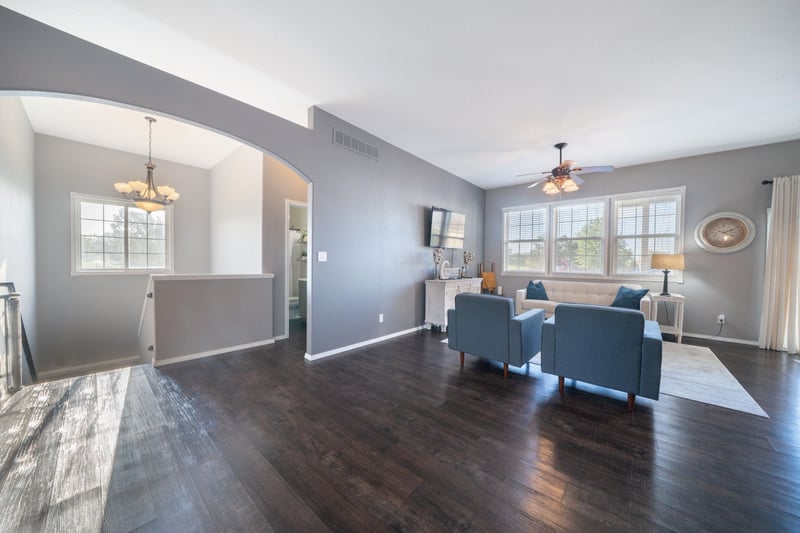 2362 N Sandplum St, Wichita, KS 67205