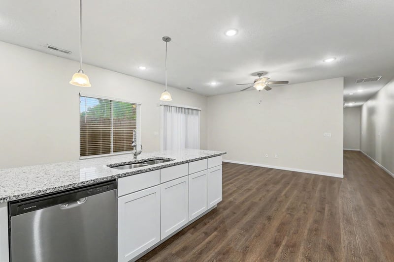 2325 N Burns Ave #2327 N Burns Ave, Wichita, KS 67204