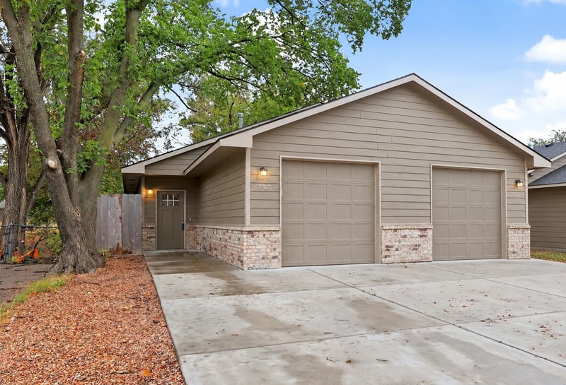 2325 N Burns Ave #2327 N Burns Ave, Wichita, KS 67204