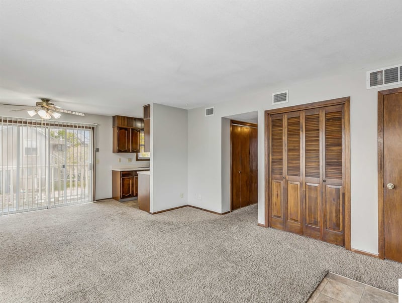 6804 W Par Ln, Wichita, KS 67212