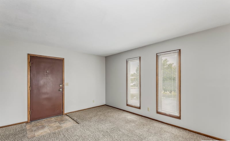 6804 W Par Ln, Wichita, KS 67212