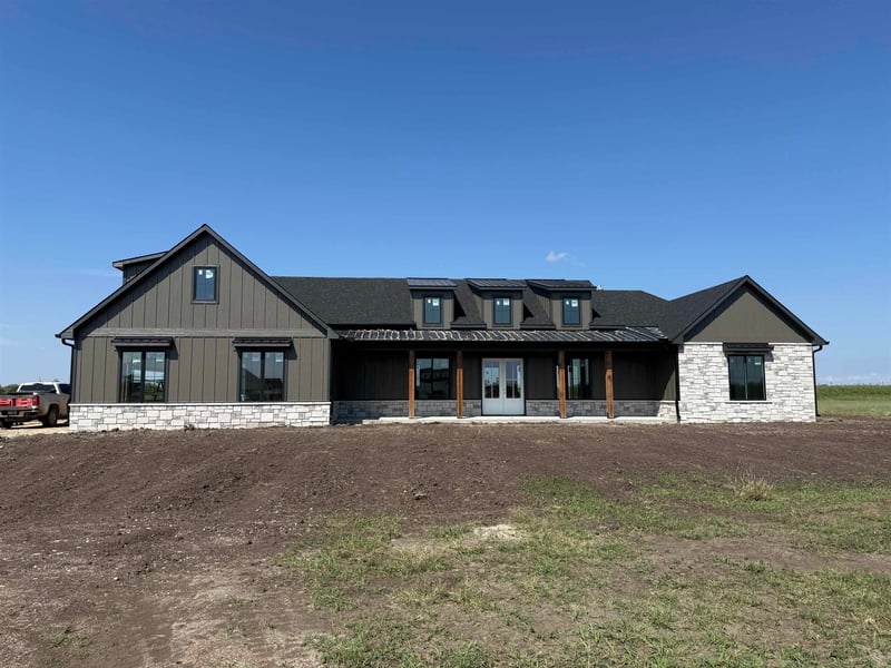11400 E Quail Creek Rd, Derby, KS 67037