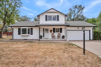 107 Brookside Dr, Newton, KS 67114