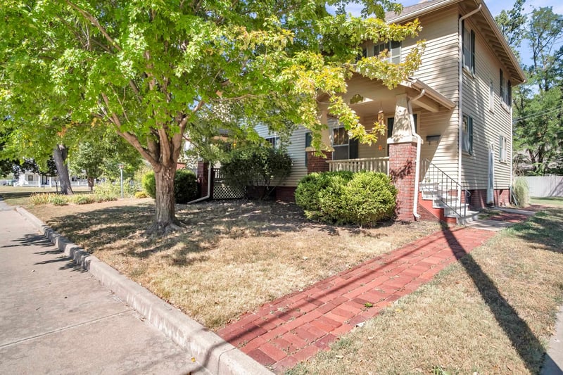 316 N Pine St /318 N Pine St, Newton, KS 67114