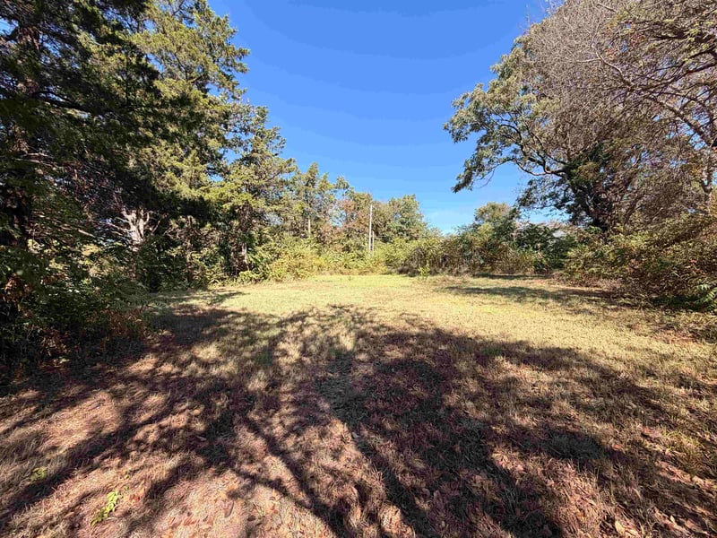 401 N Athenian Ave, Wichita, KS 67203