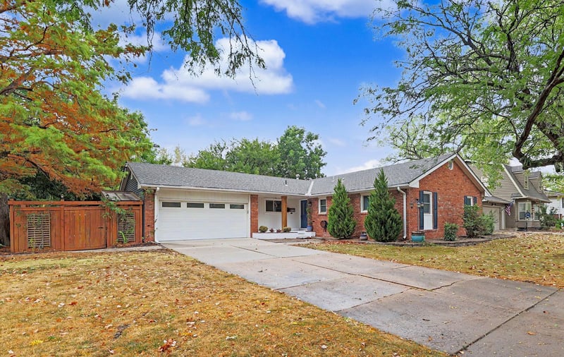 7002 E Magill Ln, Wichita, KS 67206