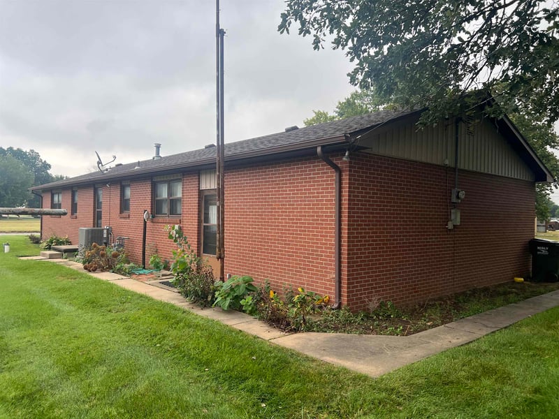 411 E 2nd, St John, KS 67576