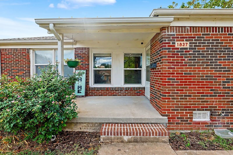 1837 S Drollinger, Wichita, KS 67218