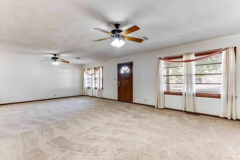 1418 N Pleasant Vw, Wichita, KS 67203