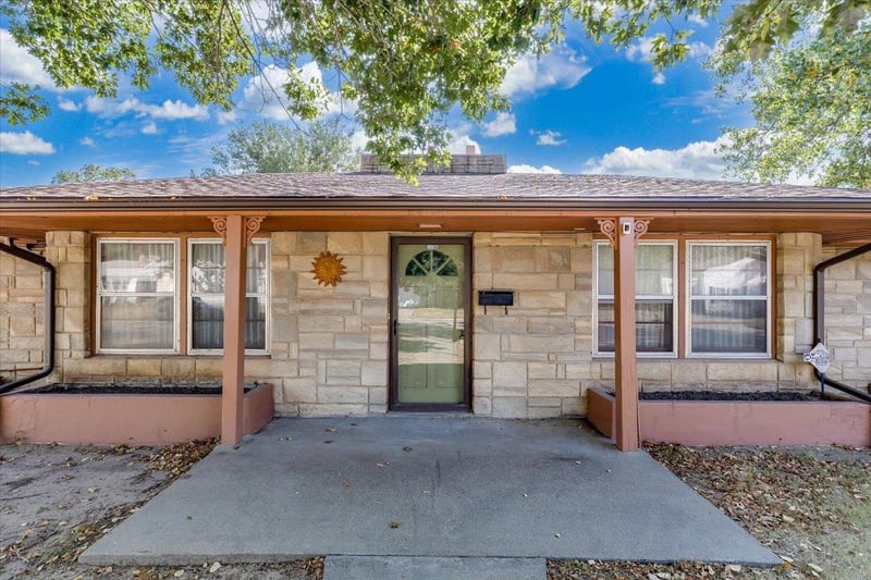 1418 N Pleasant Vw, Wichita, KS 67203