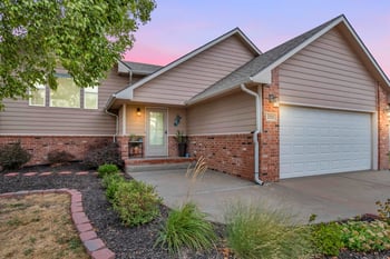 2321 Paddington Ave, Newton, KS 67114