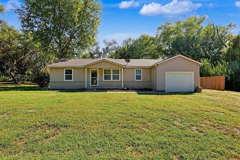 503 W Conyers Ave, Derby, KS 67037