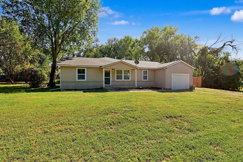 503 W Conyers Ave, Derby, KS 67037