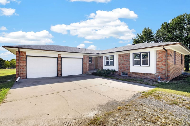 12626 Thunder, Augusta, KS 67010