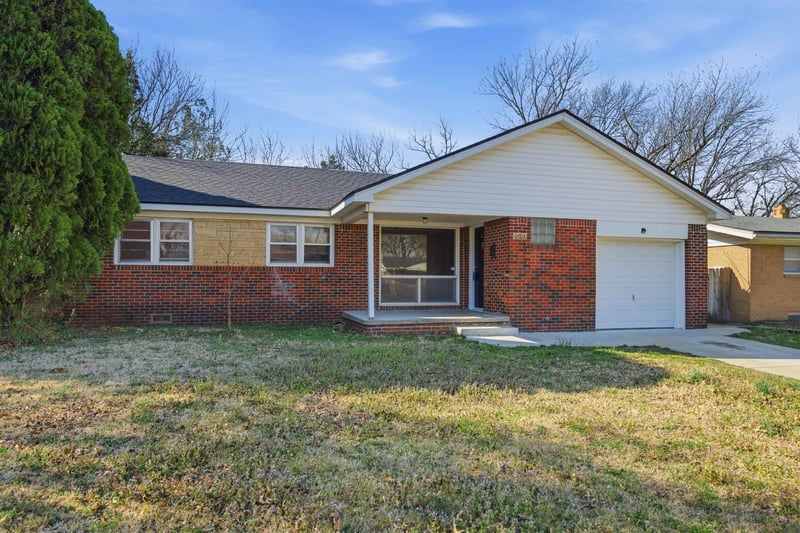 7603 E Gilbert St, Wichita, KS 67207