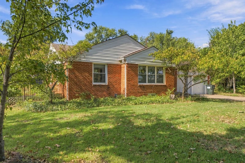 5605 E Rockwood Rd, Wichita, KS 67208