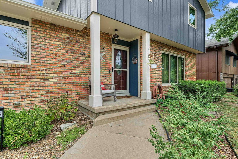 243 Seitz Dr, Salina, KS 67401