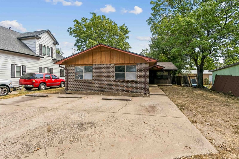 430 N Dodge #432 N Dodge, Wichita, KS 67203