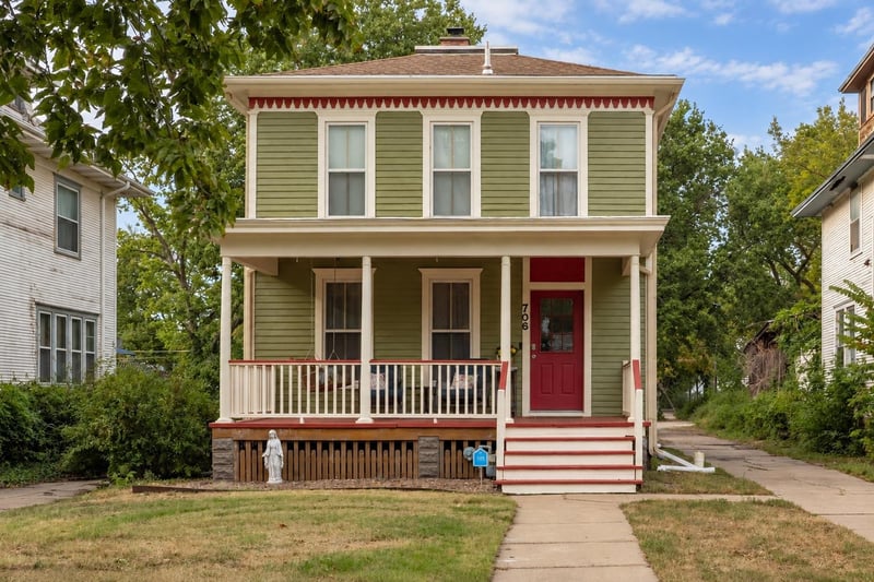 706 W Ash St, Salina, KS 67401