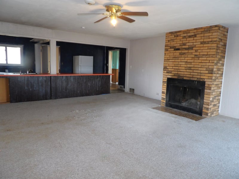 131 Stanley Dr, Arkansas City, KS 67005