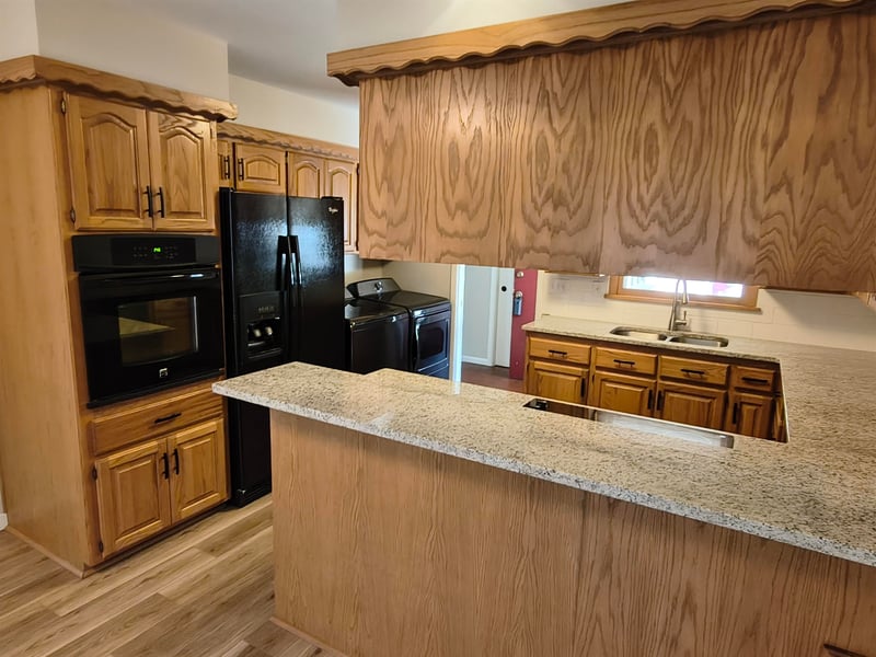 4206 W 17th Street N, Wichita, KS 67212-1708
