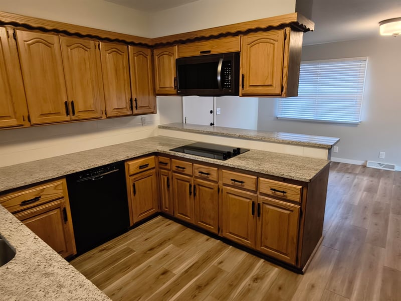 4206 W 17th Street N, Wichita, KS 67212-1708