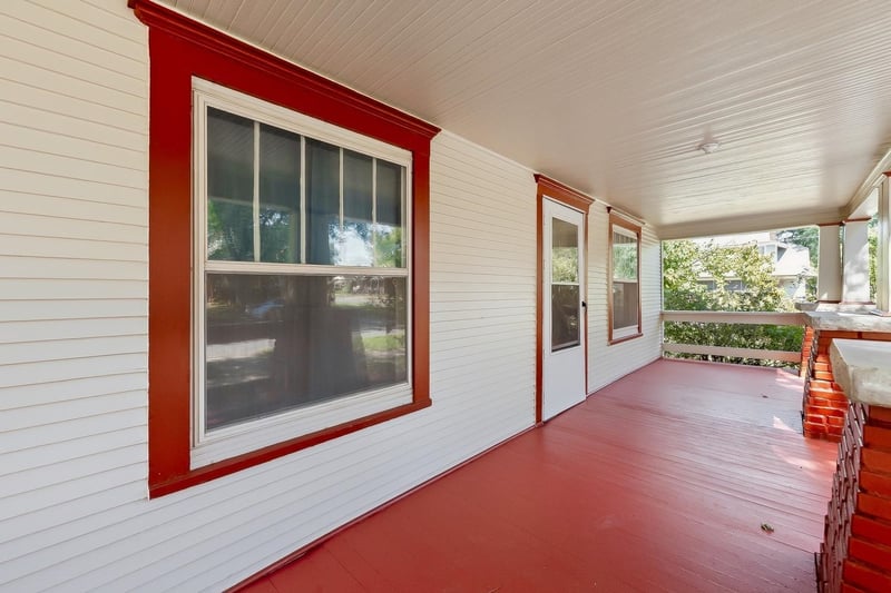 323 N Summit St, El Dorado, KS 67042