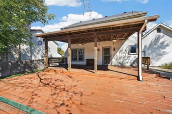 4364 N Eagle Lake Ct, Bel Aire, KS 67220