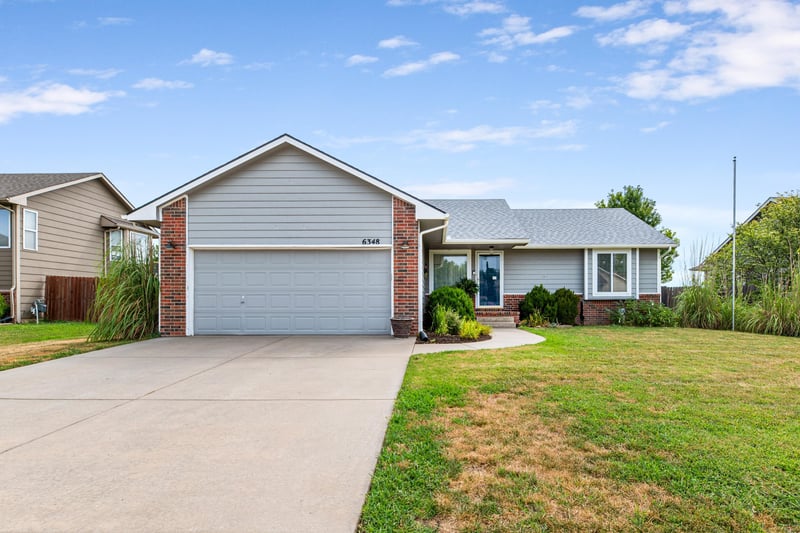6348 N Chisholm Pointe, Park City, KS 67219