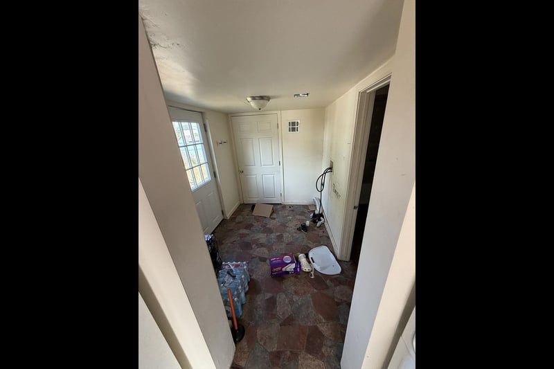 318 W 9th St, Larned, KS 67550